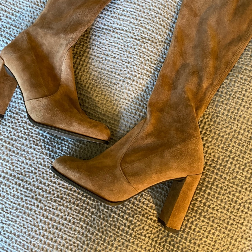 Stuart Weitzman Women’s Highland Boot In Taupe Su… - image 3